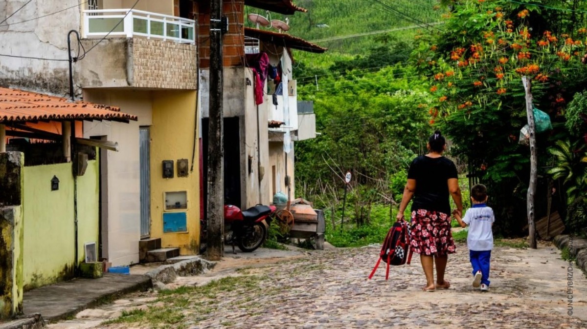 Pobreza e extrema pobreza caem ao menor nível da série do IBGE